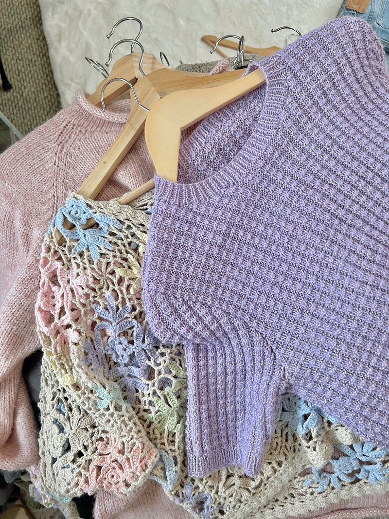Vintage 〰️ Handmade Lavender Sweater Top (M)