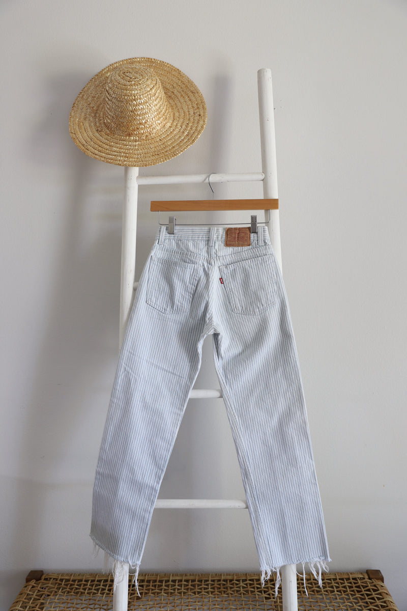 Vintage Levi's 〰️ Orange Tab Pinstripe Denim (25)