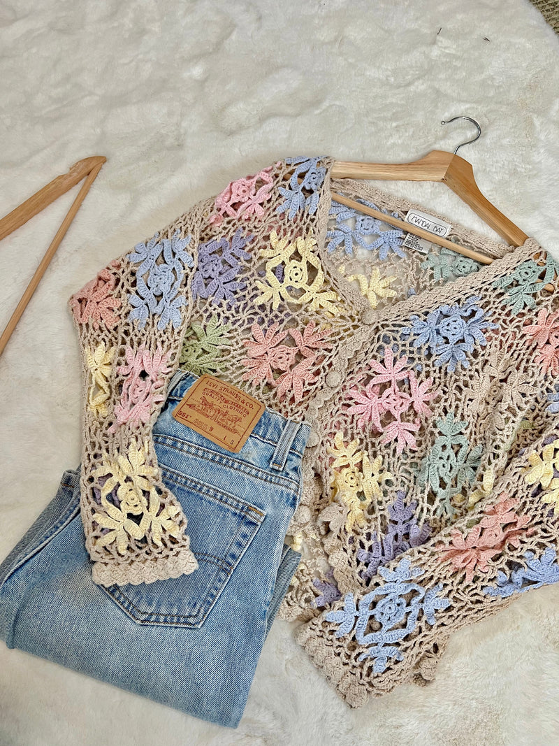 Vintage 〰️ Crochet Pastel Cardigan (L)