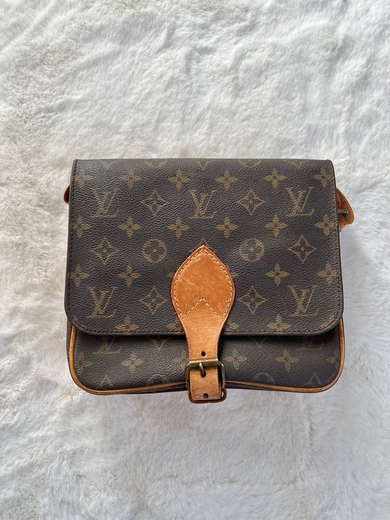 Vintage Louis Vuitton 〰️ 88’ Cartouchiere Crossbody