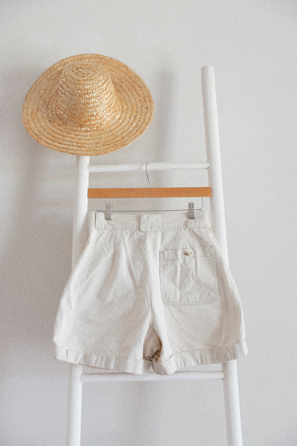 Vintage 〰️ Cream Beach Shorts (28)
