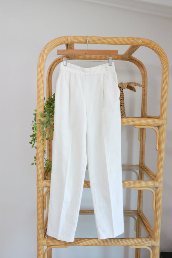 Vintage 〰️ Ivory Textured Pants (25)