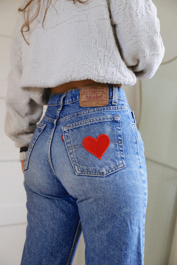 Vintage Levi’s 〰️ 610 Dark Wash Denim (29)