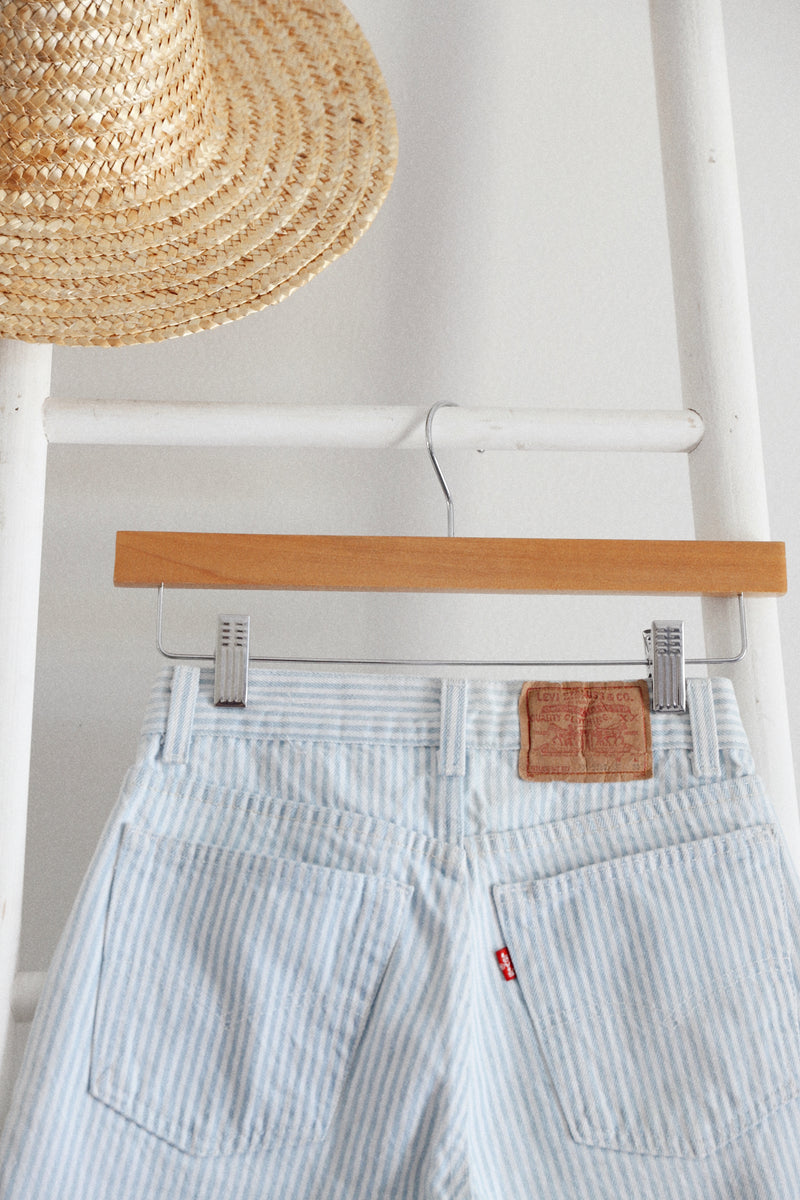 Vintage Levi's 〰️ Orange Tab Pinstripe Denim (25)