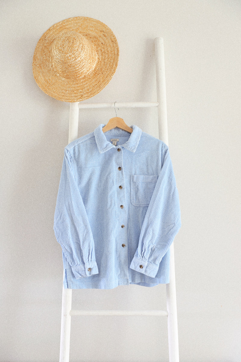 Vintage L.L. Bean〰️ Baby Blue Corduroy Shirt (M)