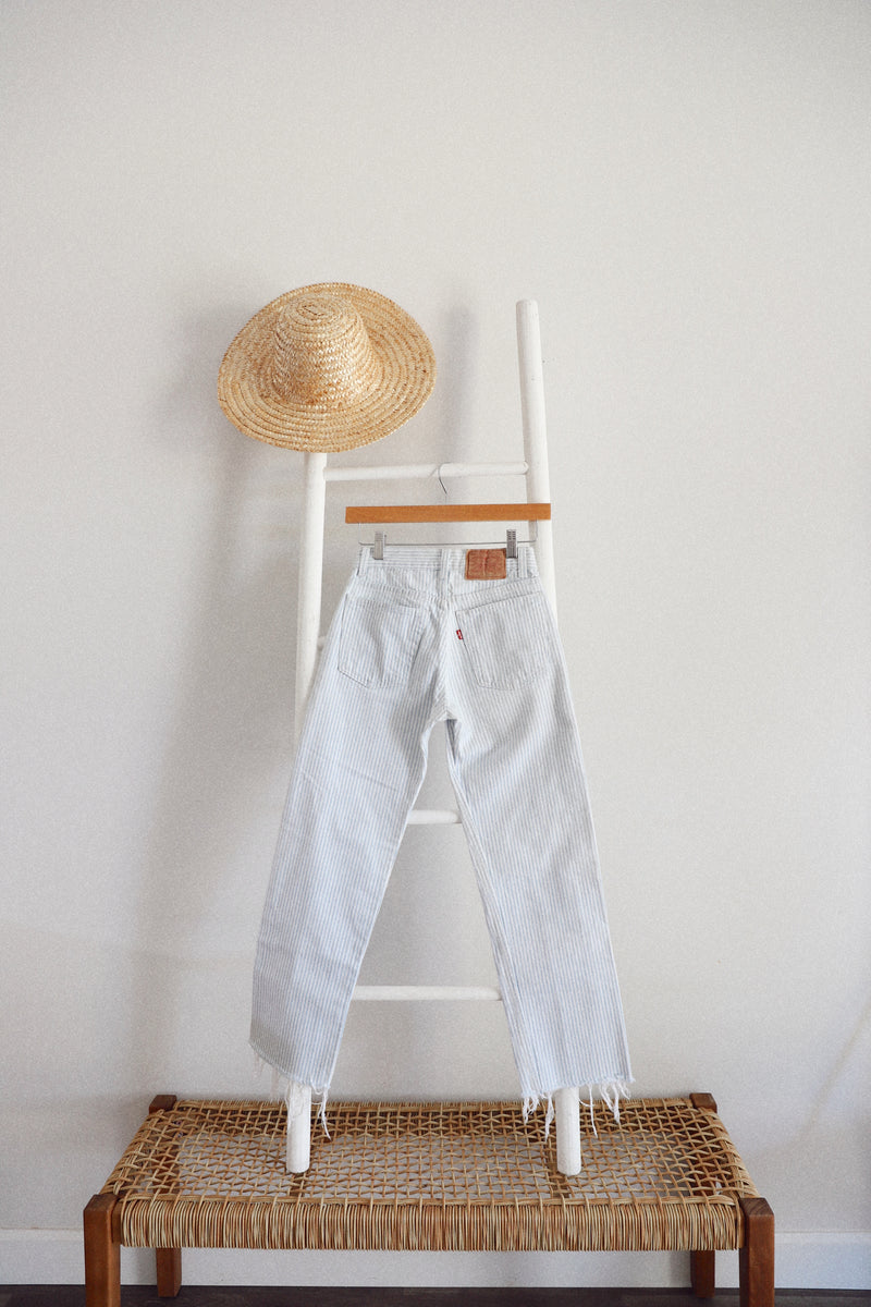 Vintage Levi's 〰️ Orange Tab Pinstripe Denim (25)