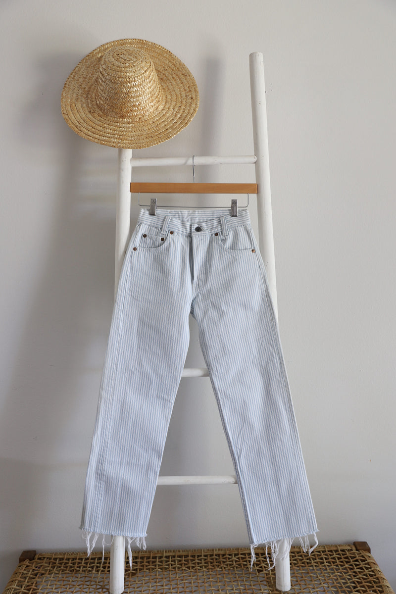 Vintage Levi's 〰️ Orange Tab Pinstripe Denim (25)