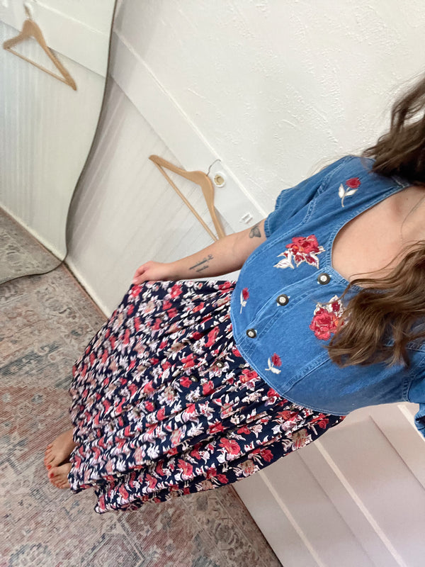 Vintage 〰️ Denim + Floral Dress (M)