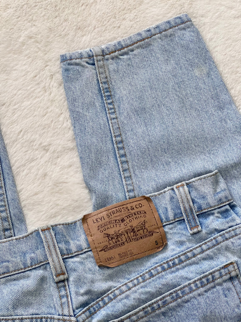 Vintage Levi’s • 951's Light Wash (28)