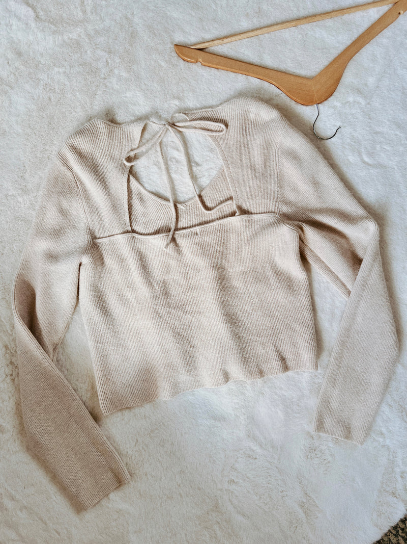 Vintage 〰️ Open Back Knit Sweater (XXL)