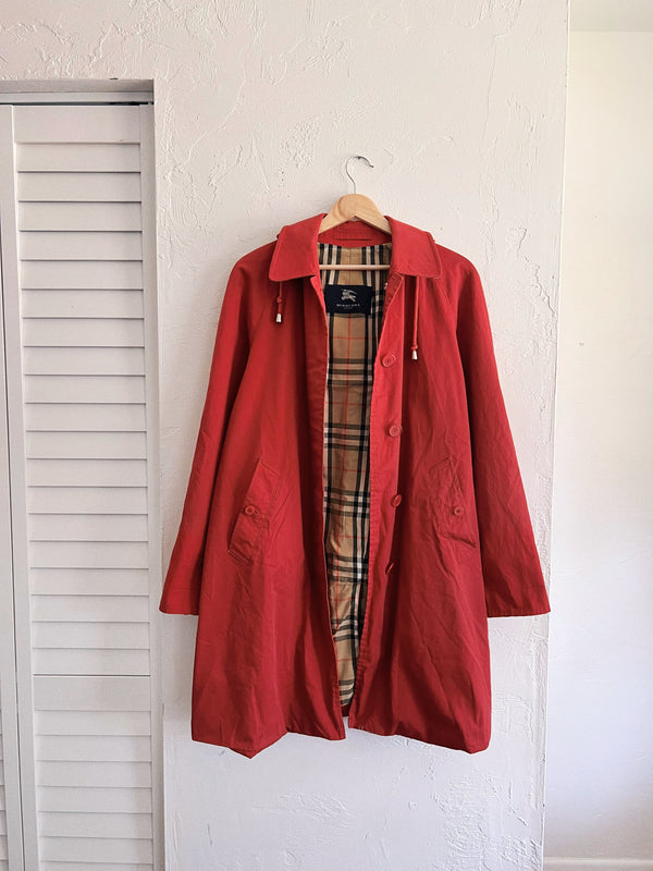 Vintage 〰️ Burberry Red Trench Coat (4)