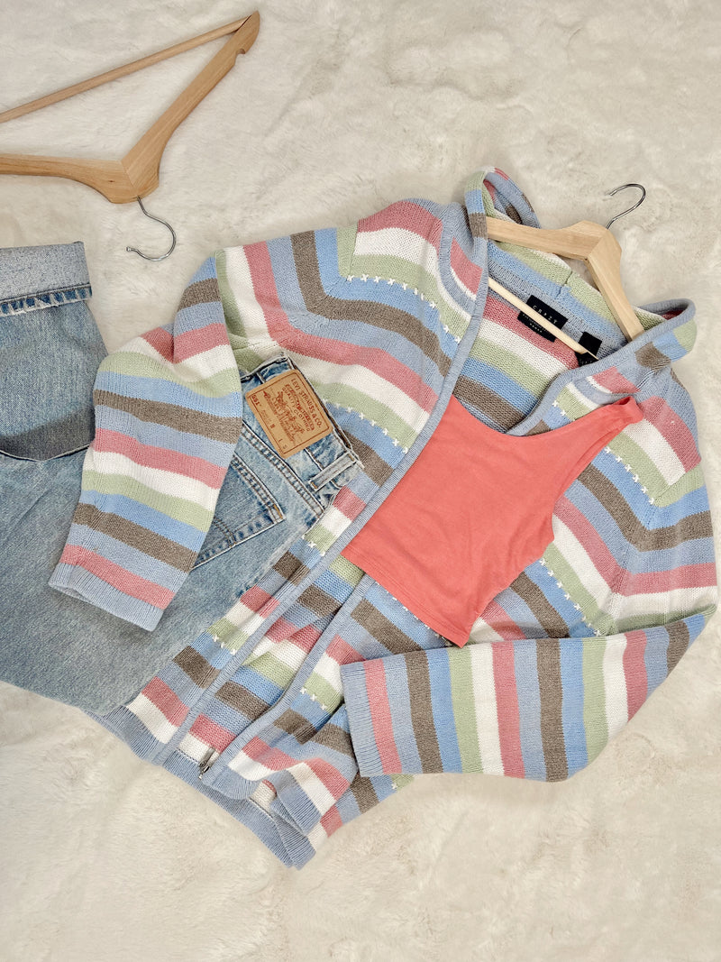 Vintage 〰️ Striped Knit Hoodie (XL)