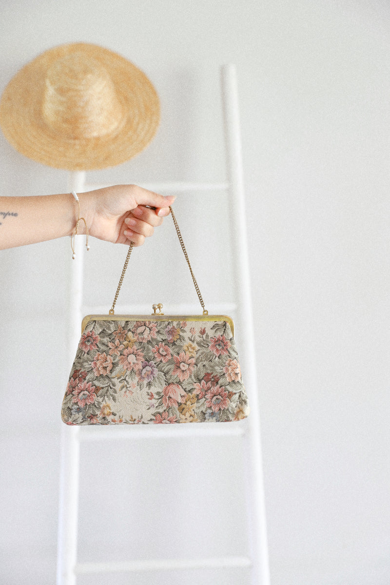 Vintage 〰️ Tapestry Shoulder Bag