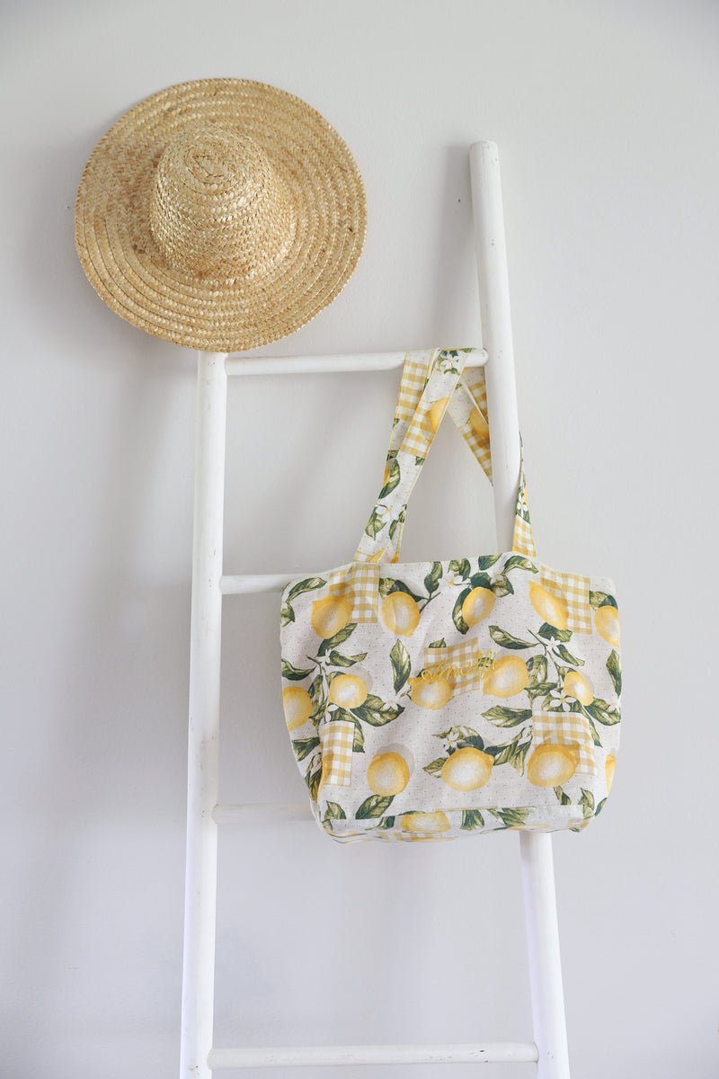 Vintage 〰️ Amalfi Lemon’s Tote