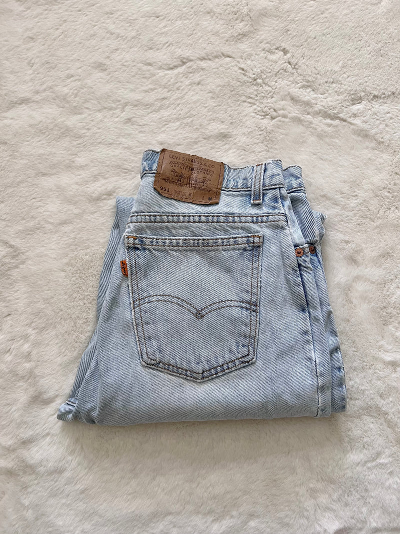 Vintage Levi’s • 951's Light Wash (30)