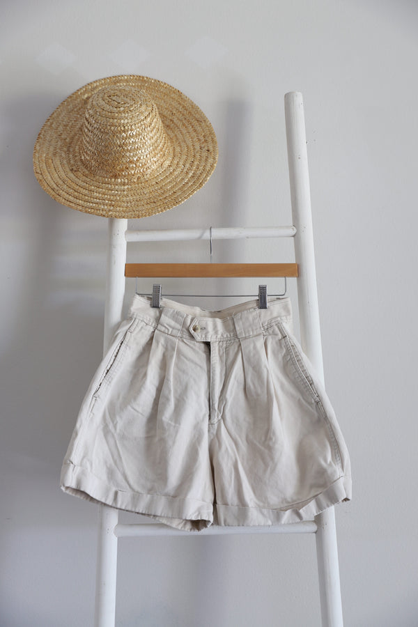 Vintage 〰️ Cream Beach Shorts (28)
