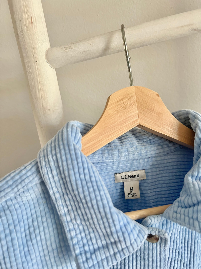 Vintage L.L. Bean〰️ Baby Blue Corduroy Shirt (M)