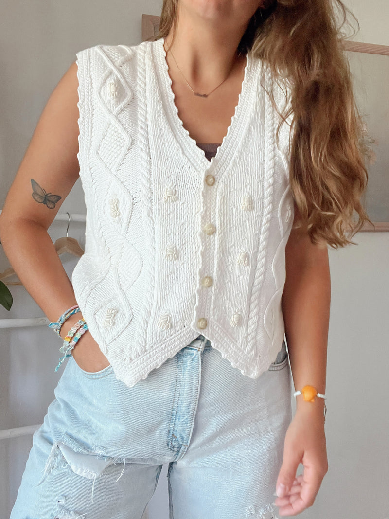 Vintage • Cream Knit Sweater Vest (M)