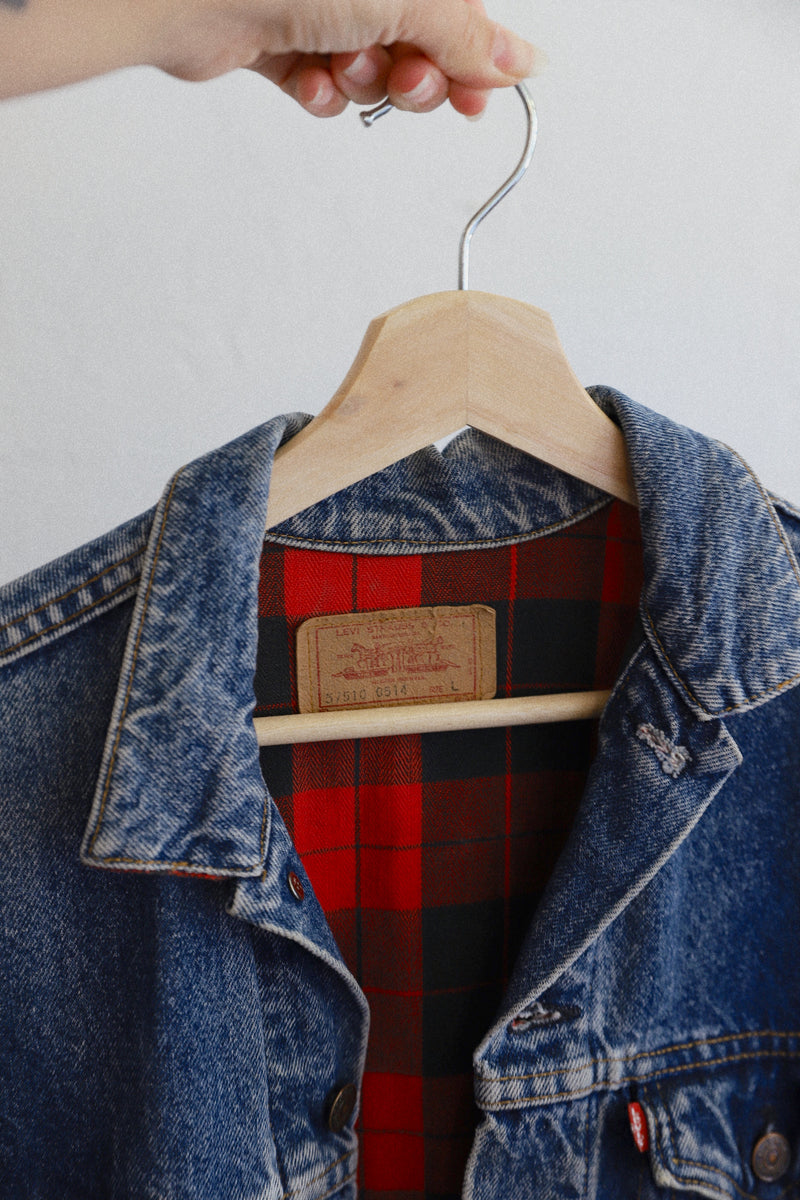 Vintage Levi's 〰️ Flannel Lined Trucker Jacket (L)