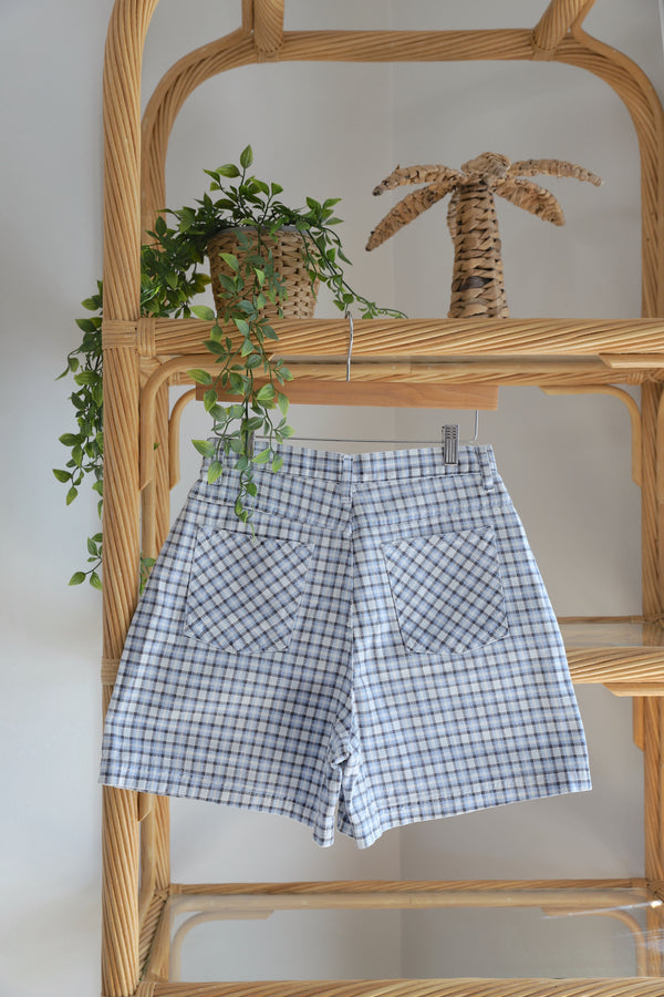 Vintage 〰️ Plaid Denim Shorts (27)