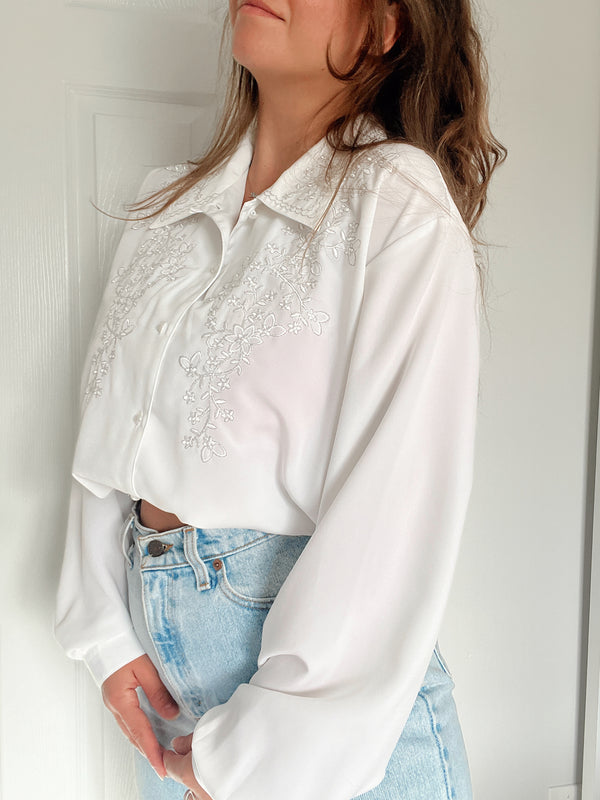 Vintage • Floral Embroidered Button Down (L)